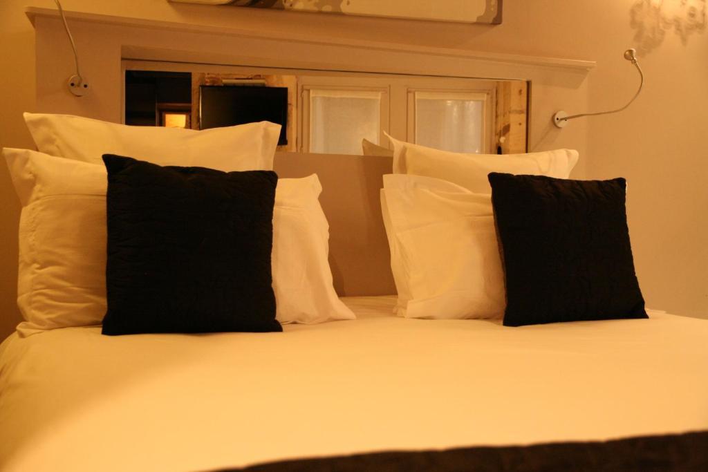 Loge Saint Jean Lião Quarto foto